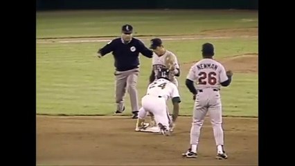 Rickey Henderson picks up his first stolen base of the season (4/10/90)