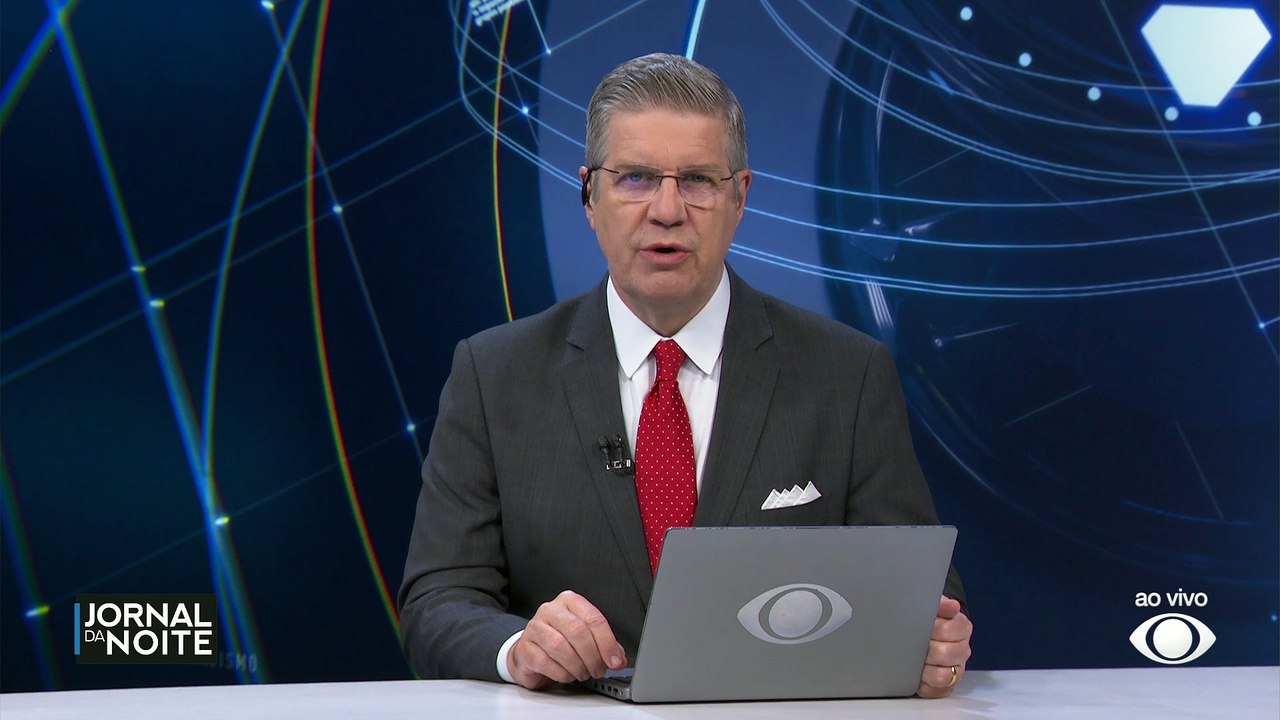 Drone de gás lacrimogêneo em Bailes funk