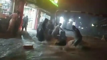 Lahore Flood situation due to rain