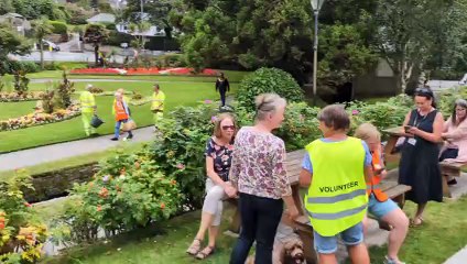 Oll an Gwella performing at the South West in Bloom judging in Newquay