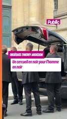 Un cercueil noir pour l'homme en noir