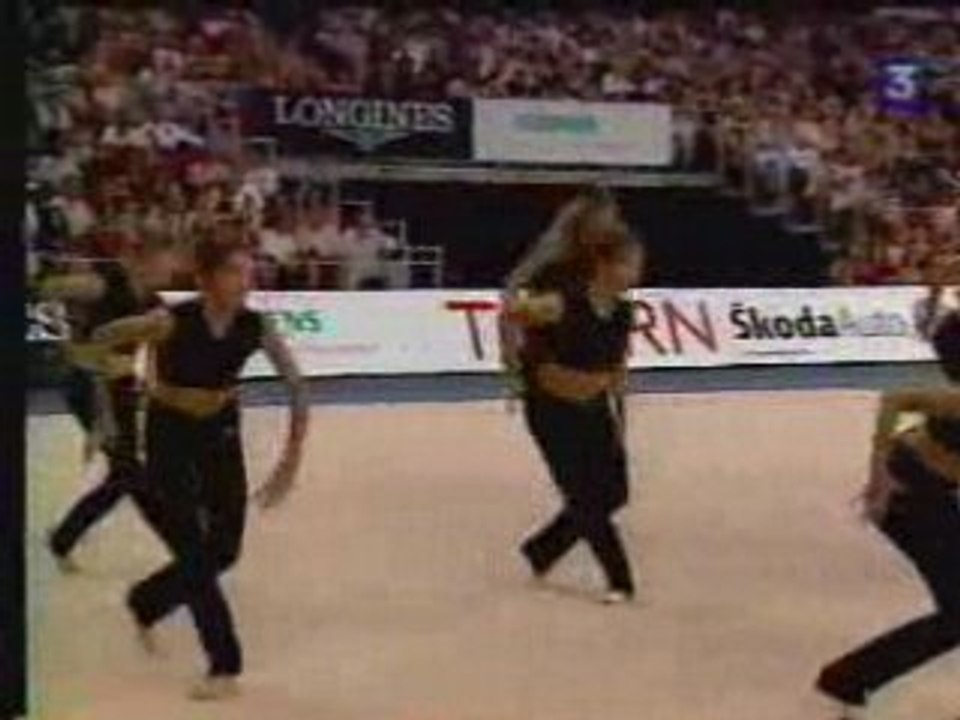 Ecole de danse Hongroise Gala Ch Monde 2003