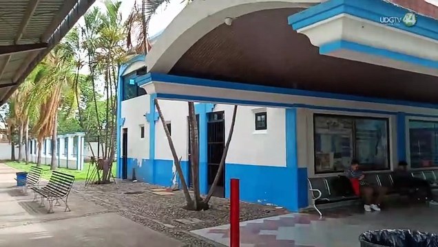 Jornadas de 16 horas y bajos sueldos: el día a día de los choferes en Autlán