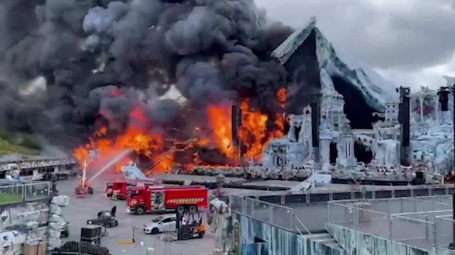 Incendio a Tomorrowland, palco distrutto dalle fiamme