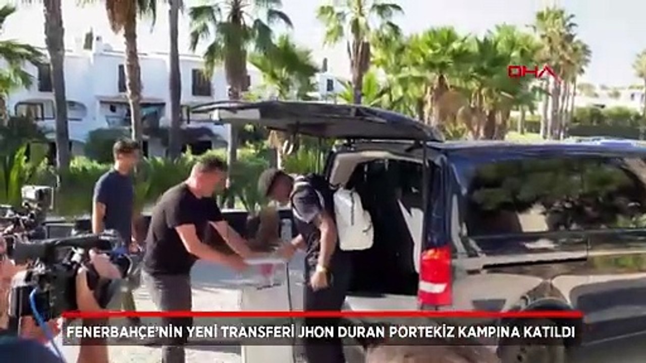 Fenerbahçe'nin yeni transferi Jhon Duran, Portekiz kampına katıldı