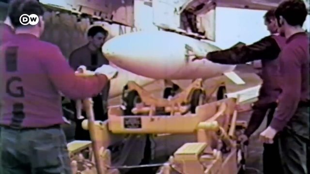 Reliquias de la Guerra Fría - Mundos secretos de la RDA | DW Documental