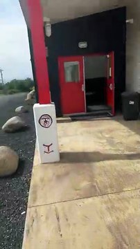 🚨🇺🇸🌊 FLASH – Alerte tsunami en Alaska après un puissant séisme Les sirènes d’alerte au tsunami ont retenti en Alaska cette nuit, suite à un séisme de magnitude ~7.2 qui a frappé la région ❗🌍