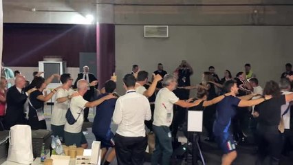 Italy spark wild celebrations after reaching Euro 2025 semi-finals (GVs)