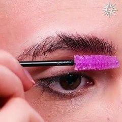 Getting the perfect brow shape! 🙌💯