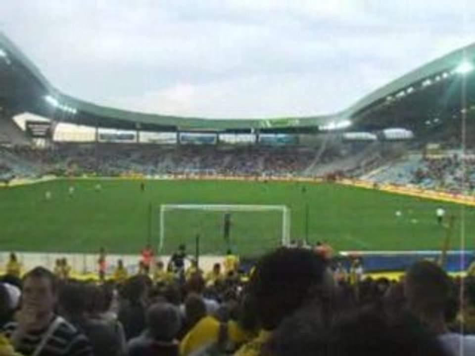 FCN - Guingamp [chanson des canaris]