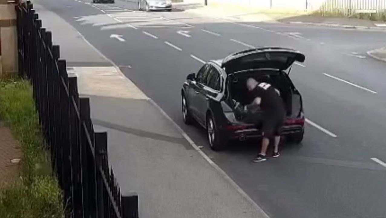 Moment man dumps rats outside Sheffield mosque in hate crime