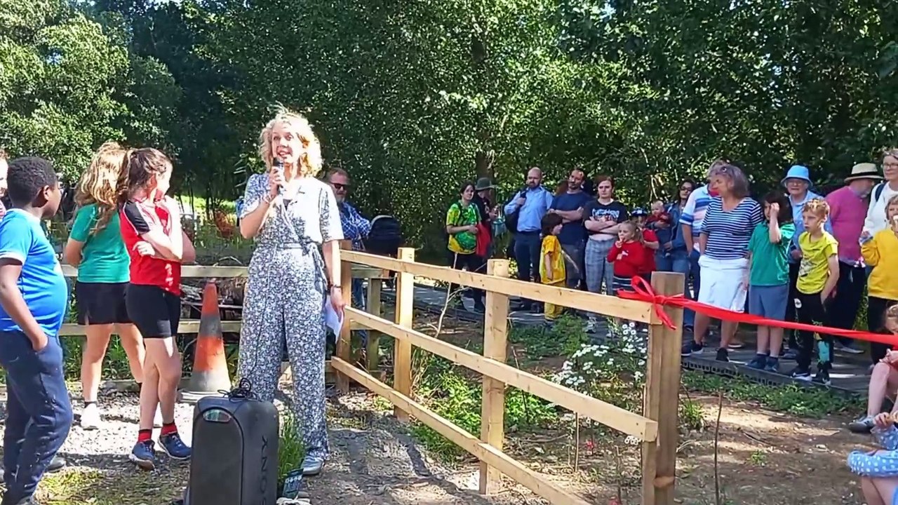Elin Jones MS opens Aberystwyth's Plascrug School boardwalk and nature area