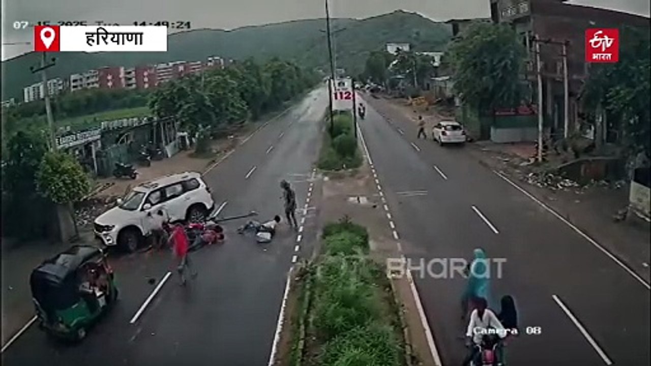 CCTV में कैद हुआ भीषण सड़क हादसा, स्कॉर्पियो की...