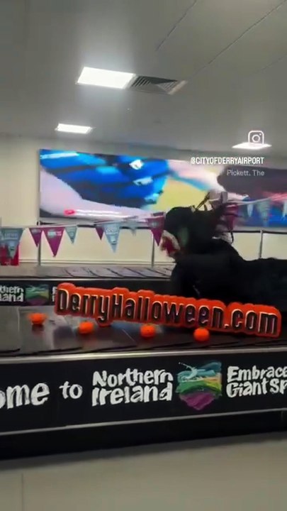 Visitors flying into Derry for The Open reminded of Europe’s biggest Hallowe’en festival by ‘Winifred the Witch’