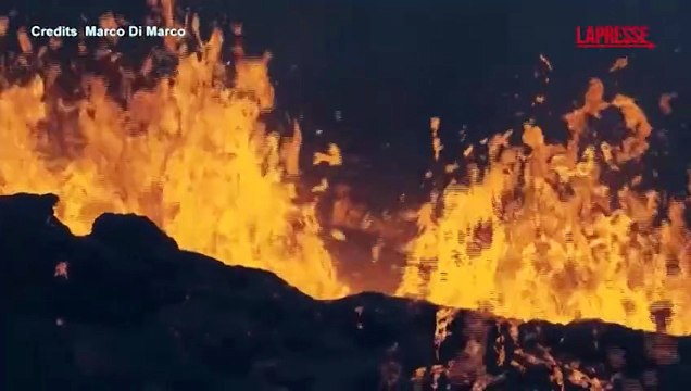 Nuova eruzione vulcanica a Grindavik: le spettacolari immagini