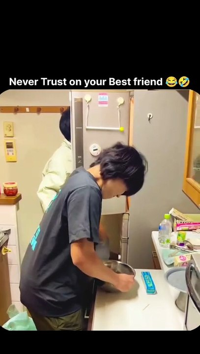 #funnyvideo #shortsvideos #comedy #trending #comedyreels #trendingshorts #funnyreels #funny #trend