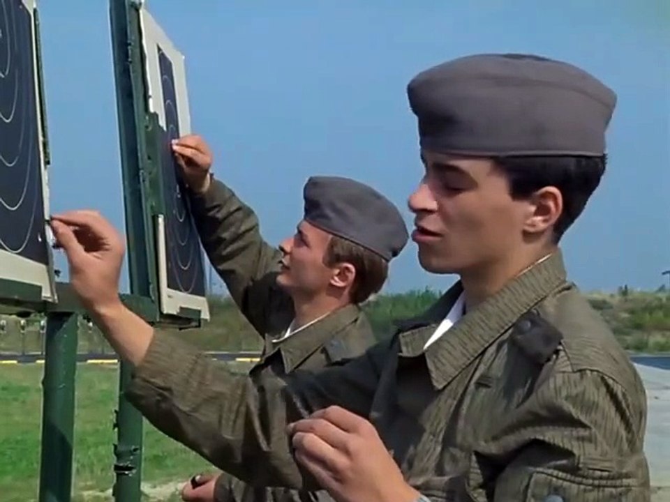 Offiziere (DDR 1985)