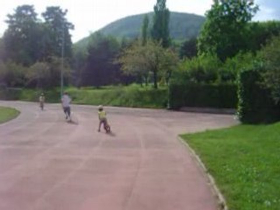 MOV03832