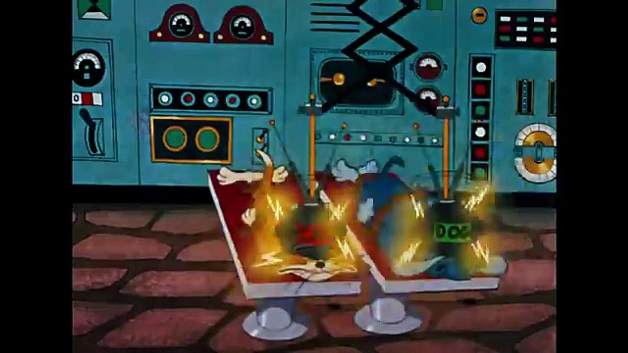 Tom & Jerry | The Dog & Cat Switcharoo | Classic Cartoon Compilation