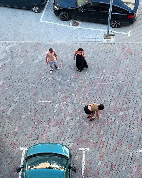 Tic-tac-toe like never before😄