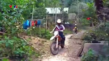 VTV2 | VTV kết nối: Chiến sĩ quả cảm và Cha con vạn dặm lên sóng trên VTV3