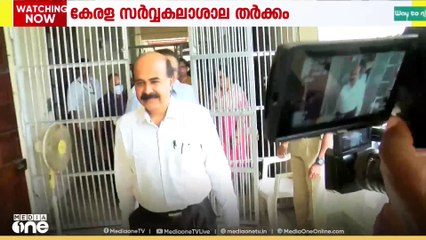 കേരള സർവകലാശാലാ ഭരണം അനിശ്ചിതത്വത്തിലാക്കി VC മോഹനൻ കുന്നുമ്മൽ