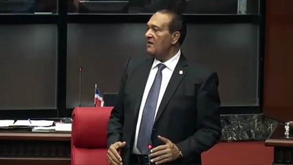 Antonio Marte truena contra ley de Contrataciones Públicas