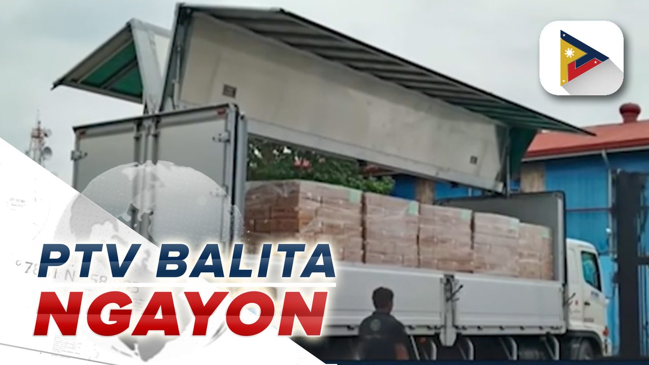 Mahigit tatlong milyong family food packs, naka-preposition na sa iba't ibang bahagi ng bansa para sa mga pamilyang maapektuhan ng Bagyong #CrisingPH