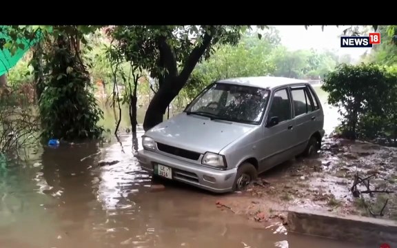Pakistan Flood LIVE Updates | 116 Dead, 253 Injured As Flash Floods Wreaks Havoc Pakistan | N18G