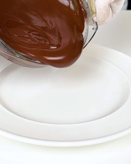 Creative chocolate ice cream decoration idea! 🍦😋