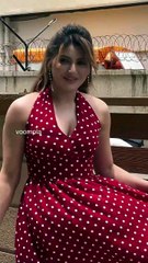marilyn monroe vibes na asks urvashi rautela️ as she pops out in andheri.hd