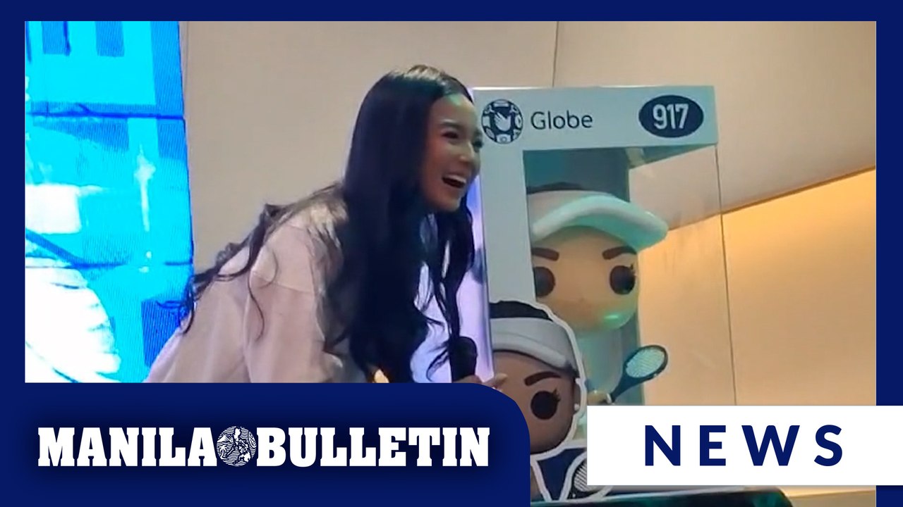 Alex Eala greets fans at a meet-and-greet event in BGC