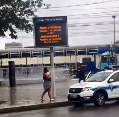 "Je me suis vue au cimetière" : Une femme armée d'un couteau agresse des policiers municipaux