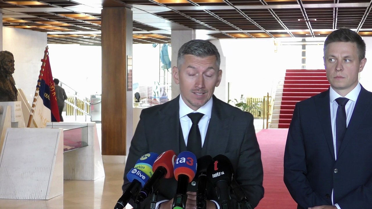ZÁZNAM: Výbor pre zdravotníctvo v piatok nerokoval k tendru o záchrankách