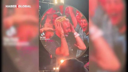 Ünlü şirketin CEO'su, konserde eşini aldatırken görüntülendi
