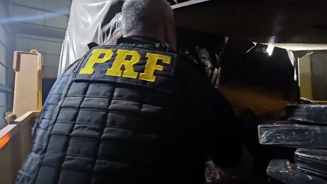 PRF apreende mais de 8 toneladas de maconha; Veja vídeo