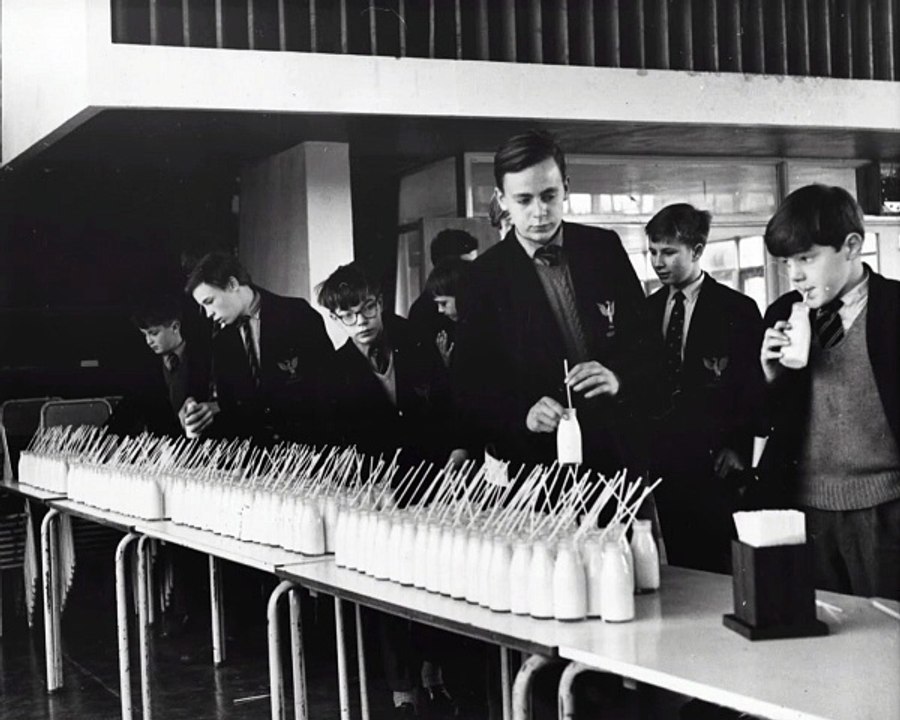 Striking photos capture 60s life in the UK as it really was