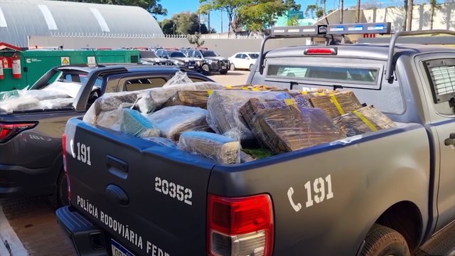 PRF persegue veículo e localiza barracão em Cascavel onde drogas eram escondidas para transporte