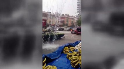Sağanak yağış Ankara'yı esir aldı!