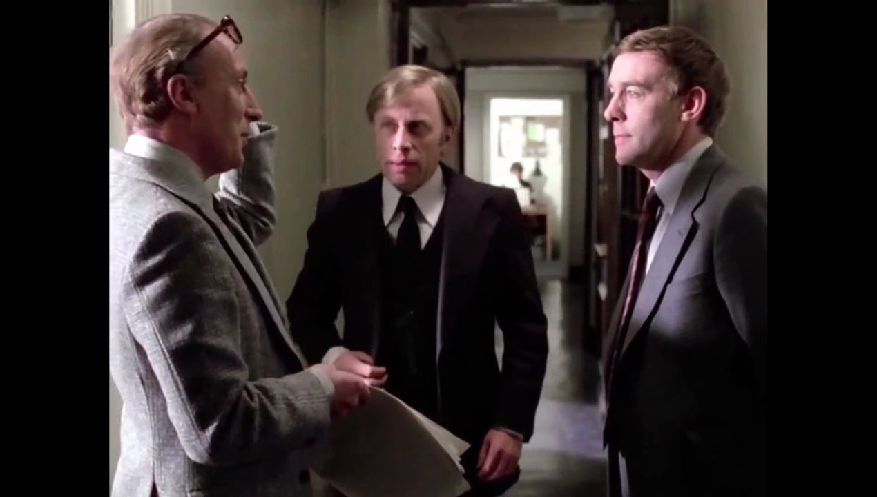 Tinker, Tailor, Soldier, Spy (1979) HD E3, E4/Alec Guinness, Michael Jayston, Patrick Stewart, Michael Aldridge