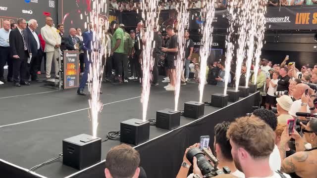 Poids lourds - Le pesée pour Usyk et Dubois