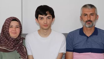 YKS sözel alanda Türkiye 10’uncusu Yasir, finans alanında ilerlemek istiyor