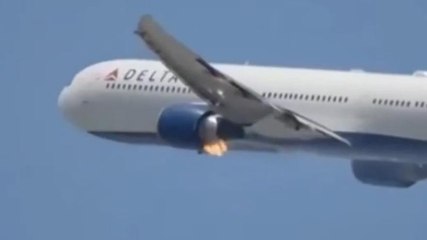 Aereo prende fuoco al decollo, paura sul volo Delta Airlines