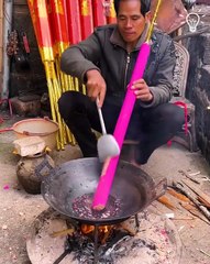 This guy makes all natural DIY diffusers 😍