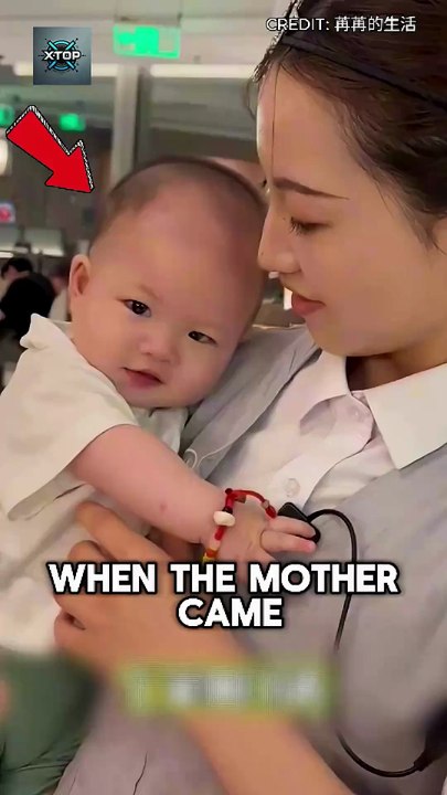 Sweet Baby Clings to Waitress — But She Wasn’t the Reason!