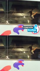 ¡FIESTÓN de ESPAÑA en el BUS al SALIR DEL ESTADIO celebrando las SEMIFINALES!