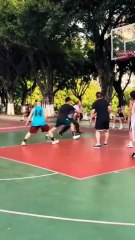 This guy must be a teacher. Watch him school em boys in the way of the hoop