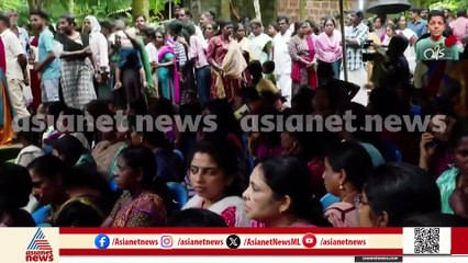 കണ്ണീർ കടലായി തേവലക്കര; മാതാപിതാക്കളെ എങ്ങനെ ആശ്വപ്പിക്കമെന്നറിയാതെ ബന്ധുക്കൾ