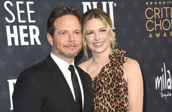 Scott Wolf's restraining order against wife Kelley Wolf has been tentatively dropped after the former couple worked out a divorce deal