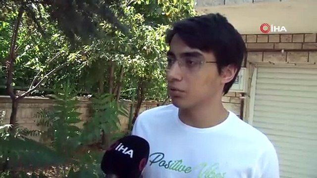 Bahçeşehir Koleji İzmir 50. Yıl Kampüsü öğrencisi Mehmet Sarak, YKS İngilizce Birincisi oldu